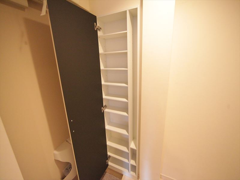 玄関 シューズボックス