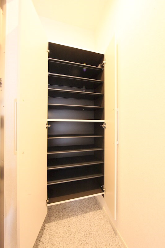 シューズボックス