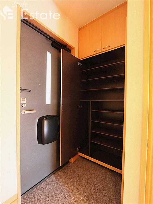 シューズボックス