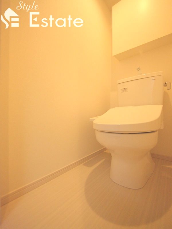 温水洗浄便座付シャワートイレ 同仕様内装