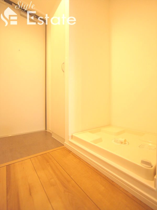 洗濯機置場 同仕様内装