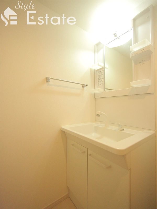 独立洗面台シャンプードレッサー付 同仕様内装