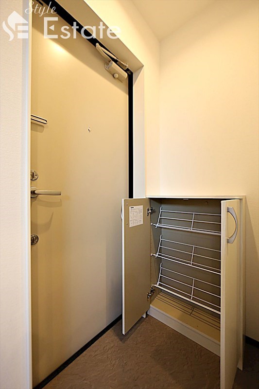 シューズボックス