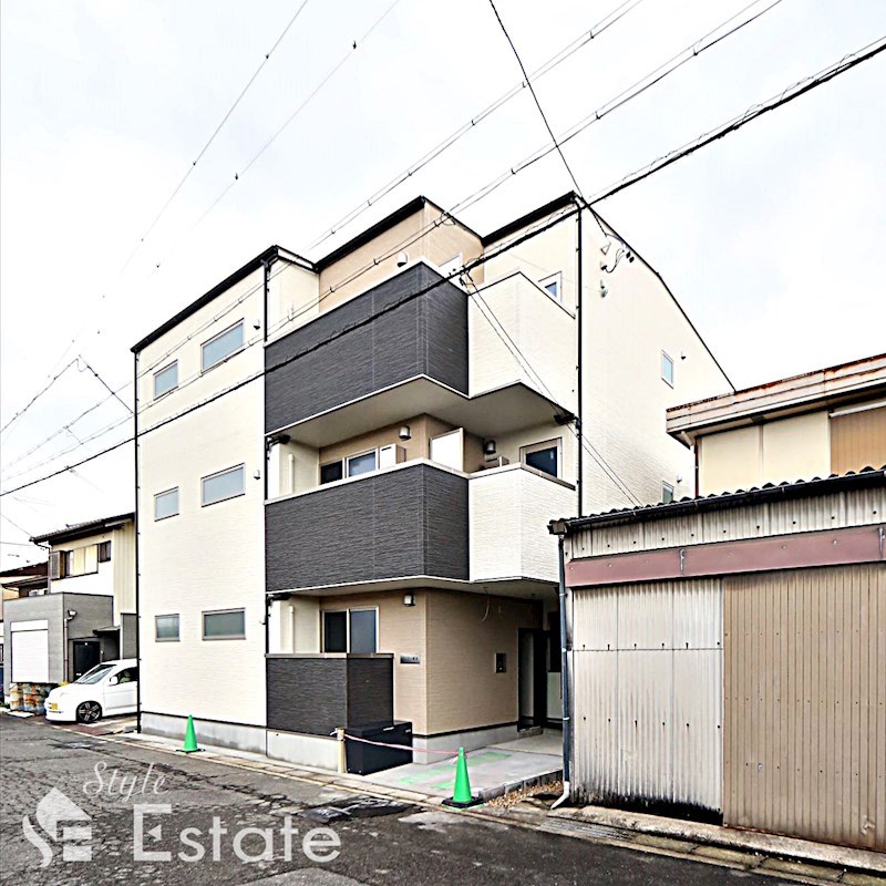 クレスト鳴海