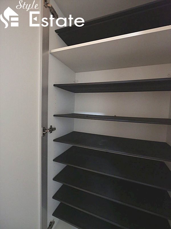 シューズボックス