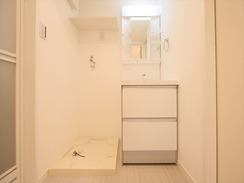 同型イメージ画像 脱衣所 シャンプードレッサー付