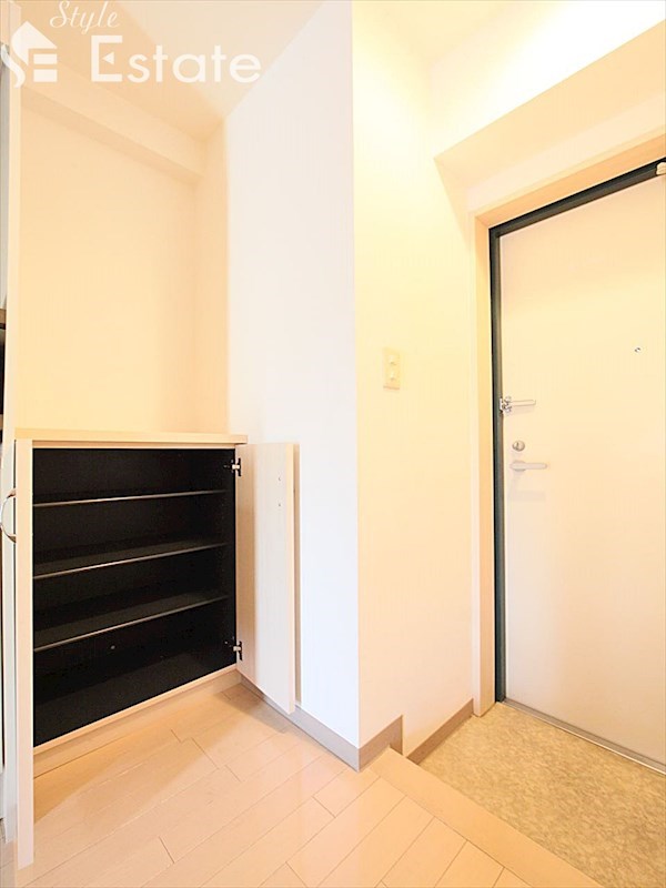 シューズボックス