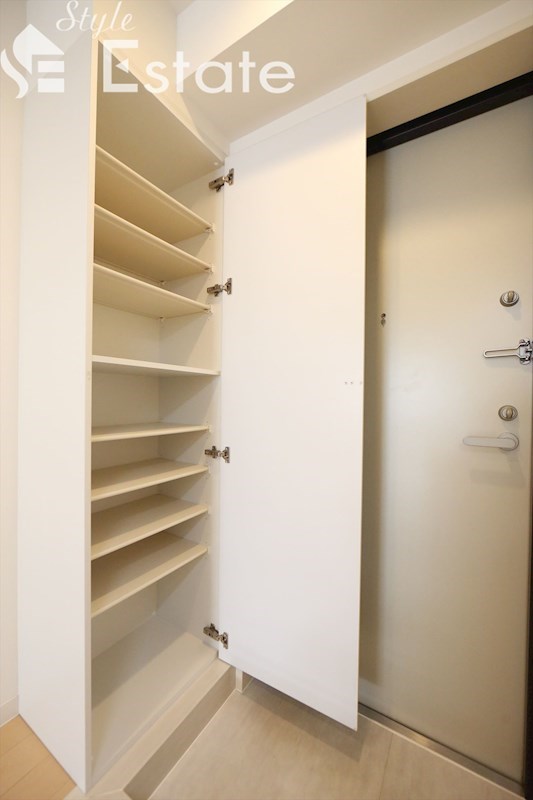 シューズボックス