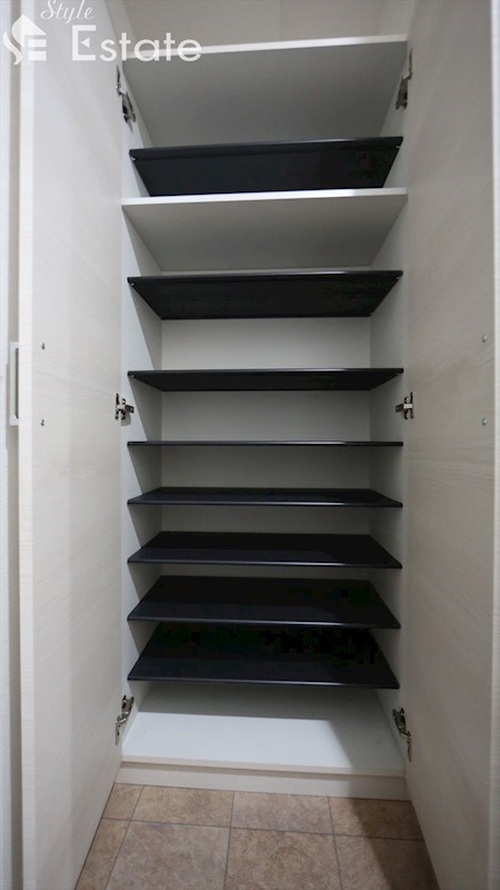 シューズボックス