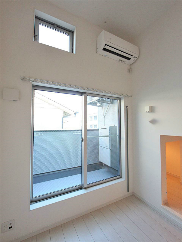 洋室★エアコン付いてます