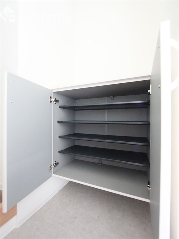 シューズボックス