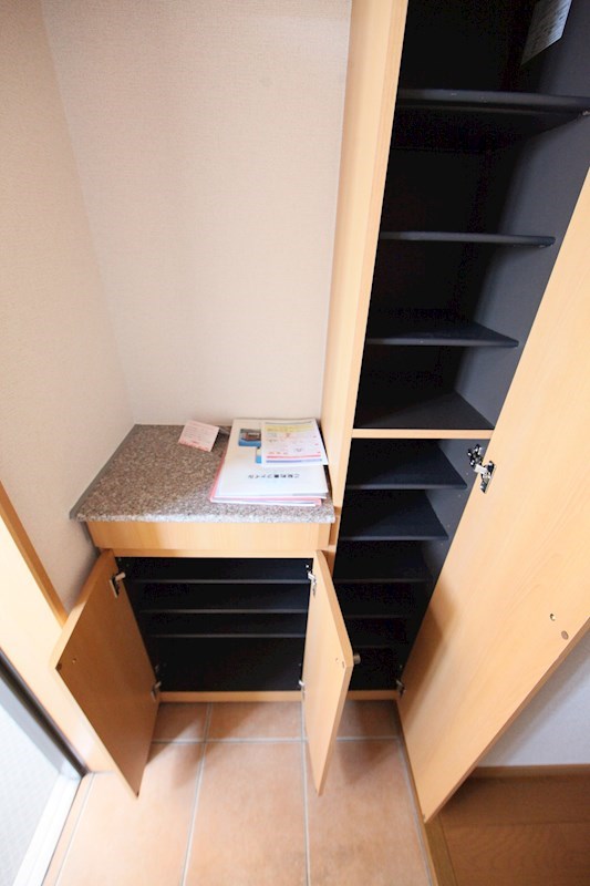 シューズボックス