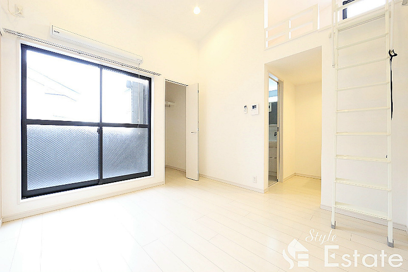 CRASTINE LOFT モデルルーム