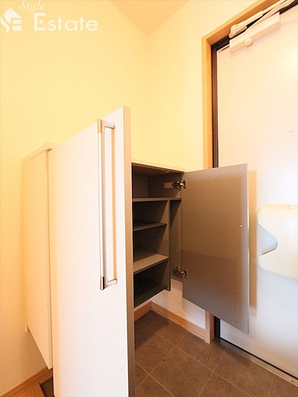 シューズボックス