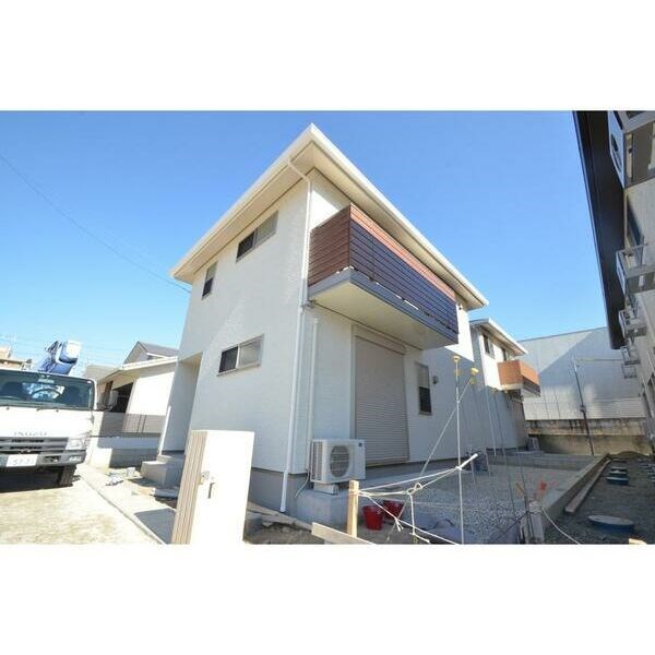 シャイネンドルフ　D棟