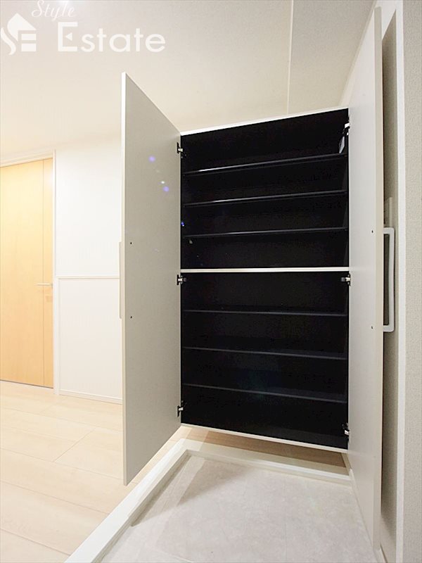 シューズボックス