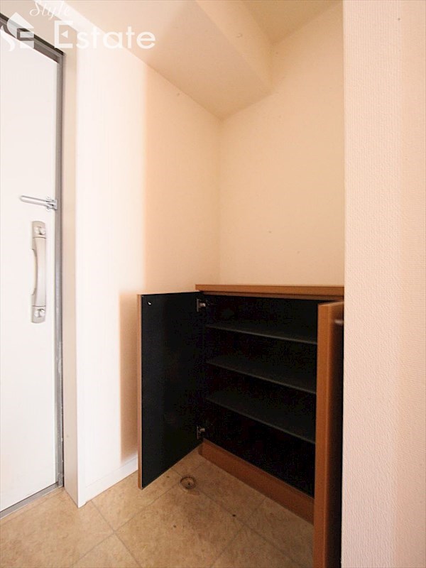 シューズボックス