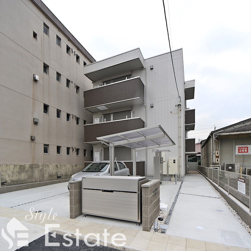 トレンタ　氷室