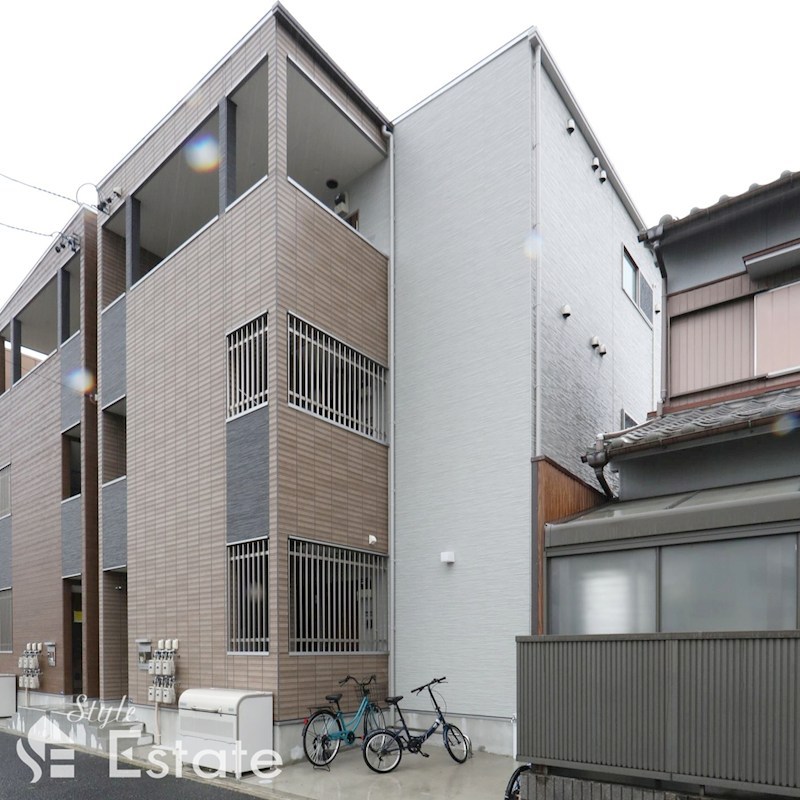 ハーモニーテラス津金IV