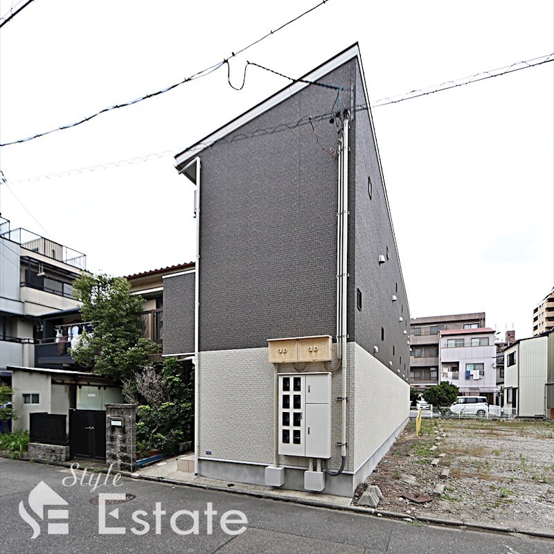 アースクエイク名港
