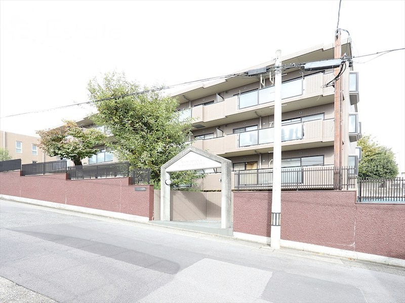 オーク・ヒルズ川名山