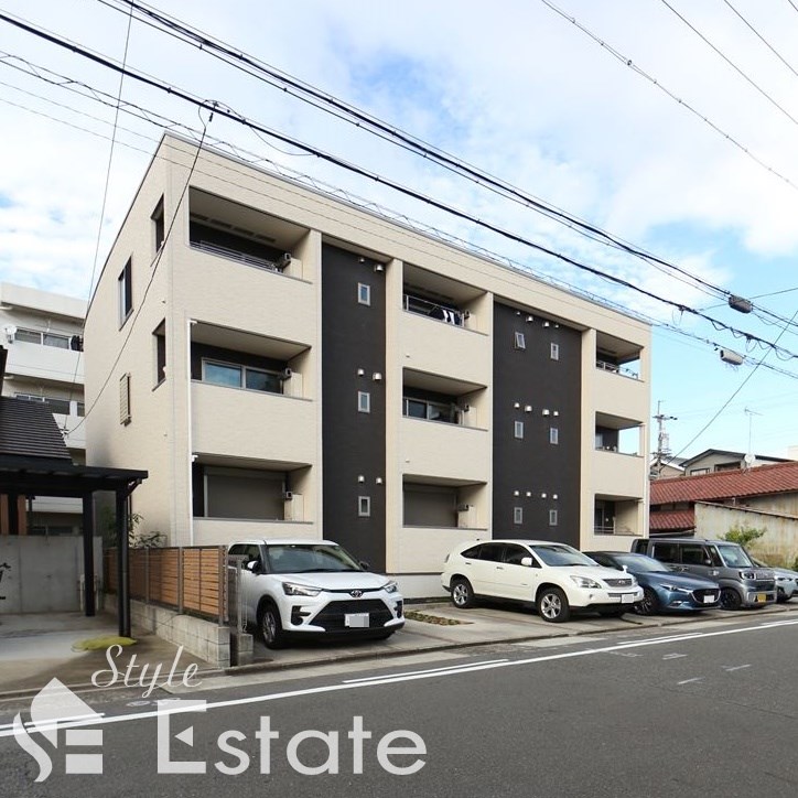 ファミール中出