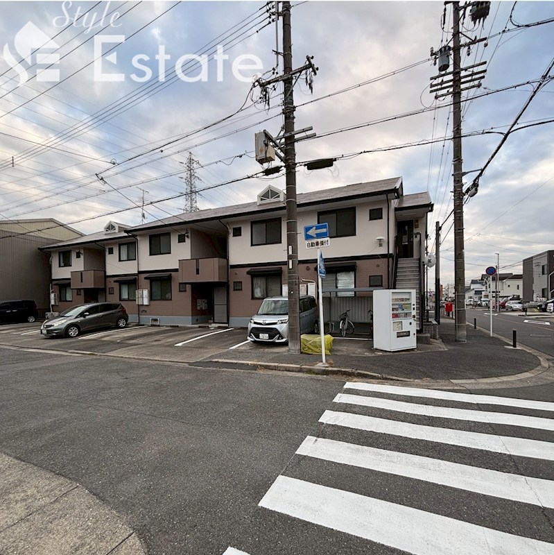 パラシオ愛芳　B