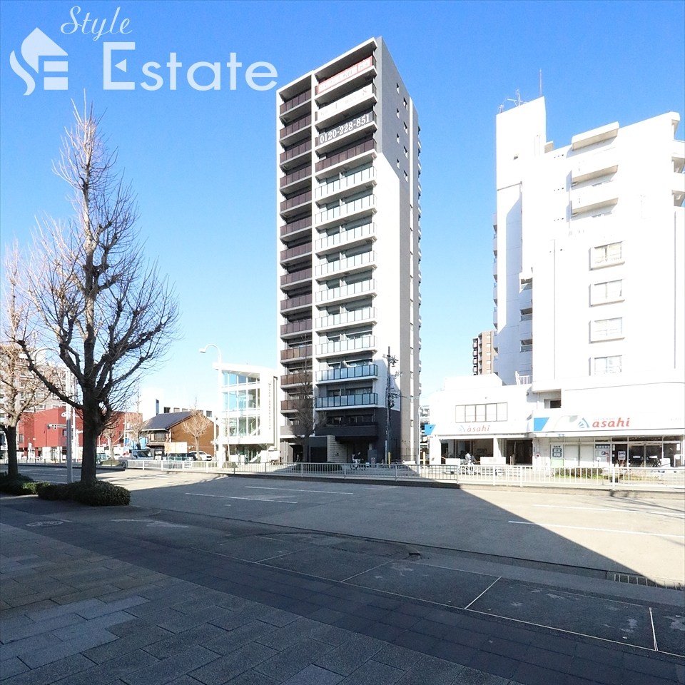 プレサンスレイズ桜山EAST