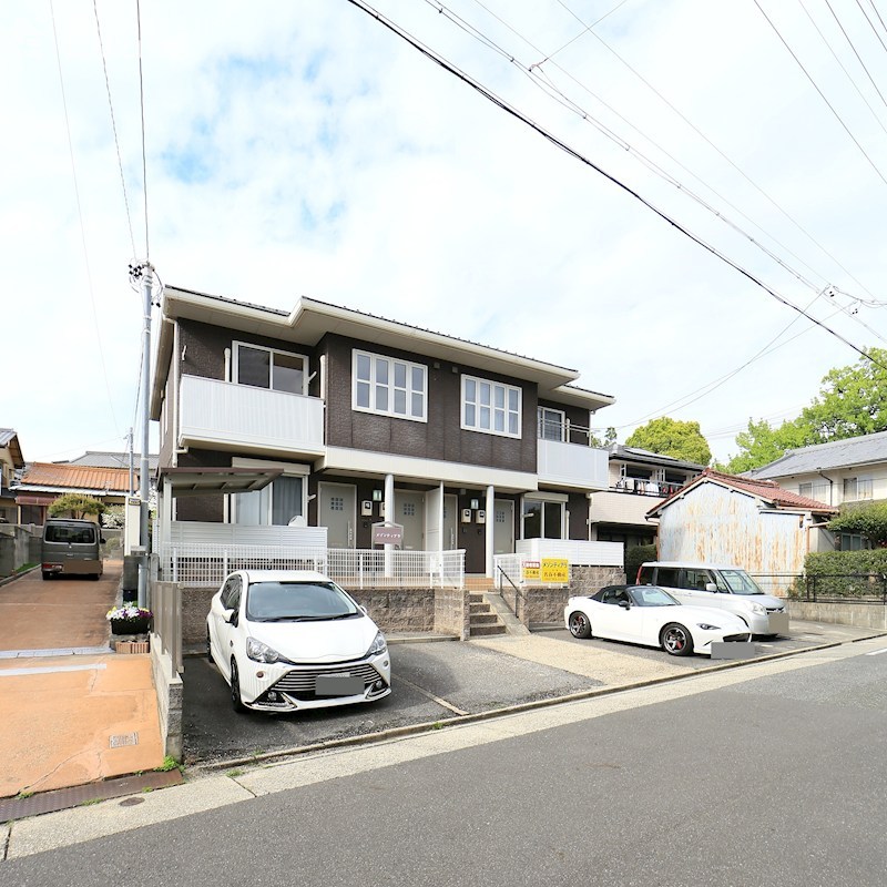 メゾンティアラ