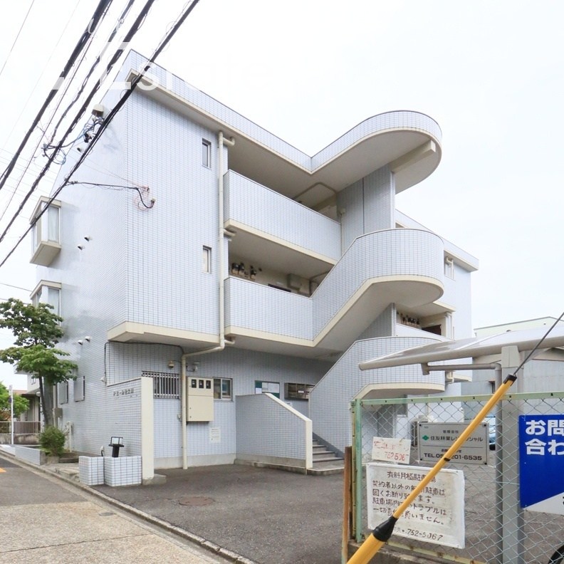 ドミール佐久間