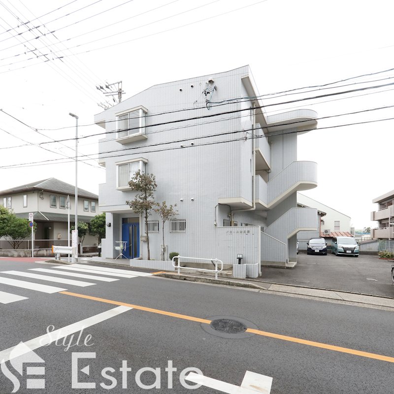 ドミール佐久間