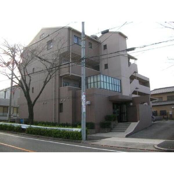 クレストコート