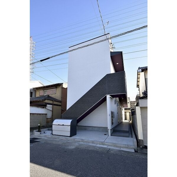 アルファ・I