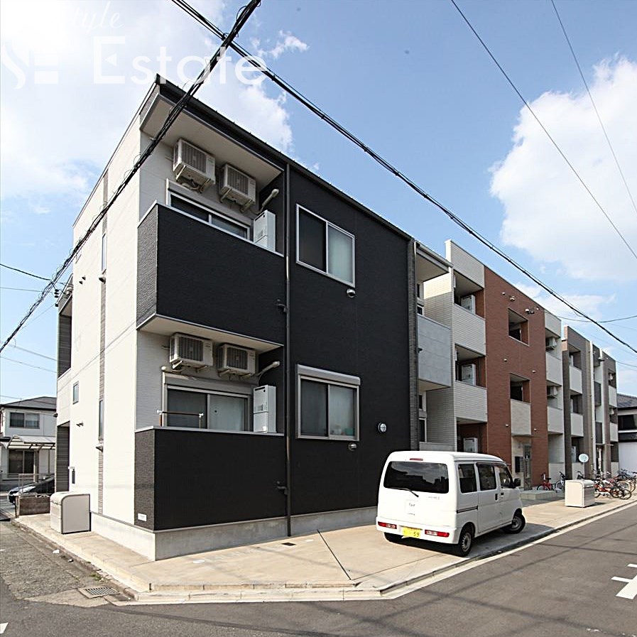 Loft11名駅西