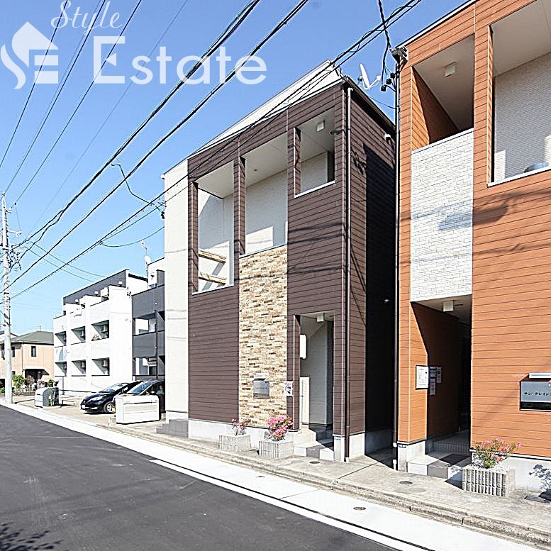 ニューストラーダ