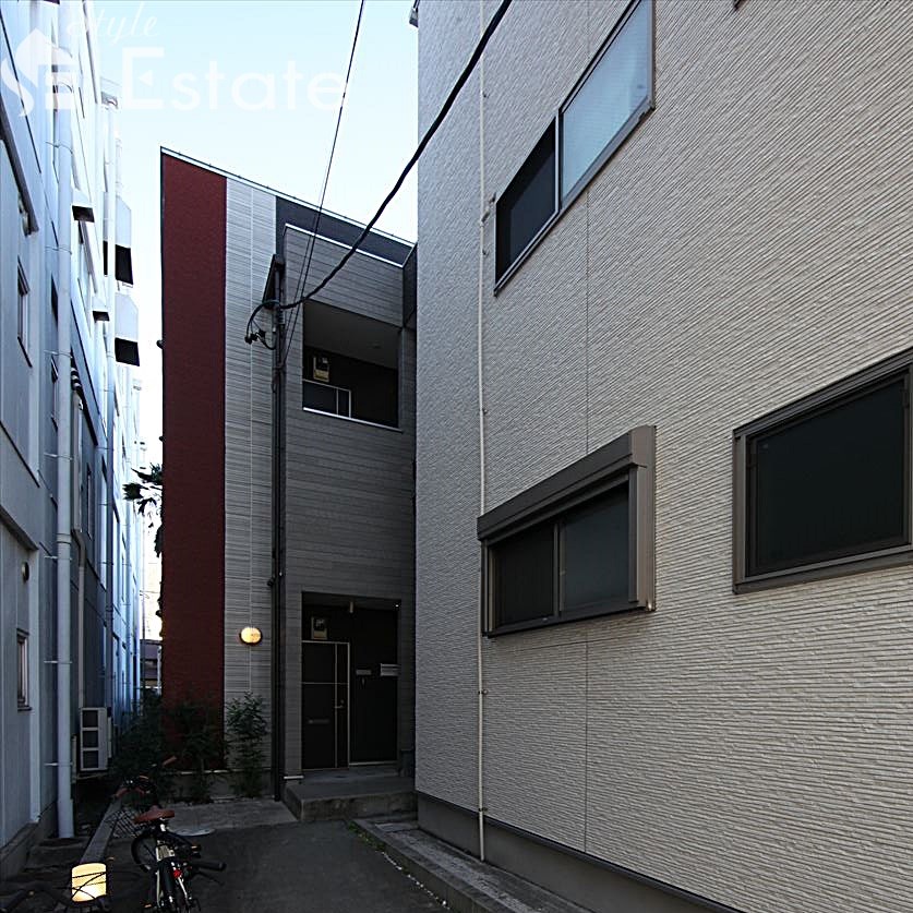 クリークコート