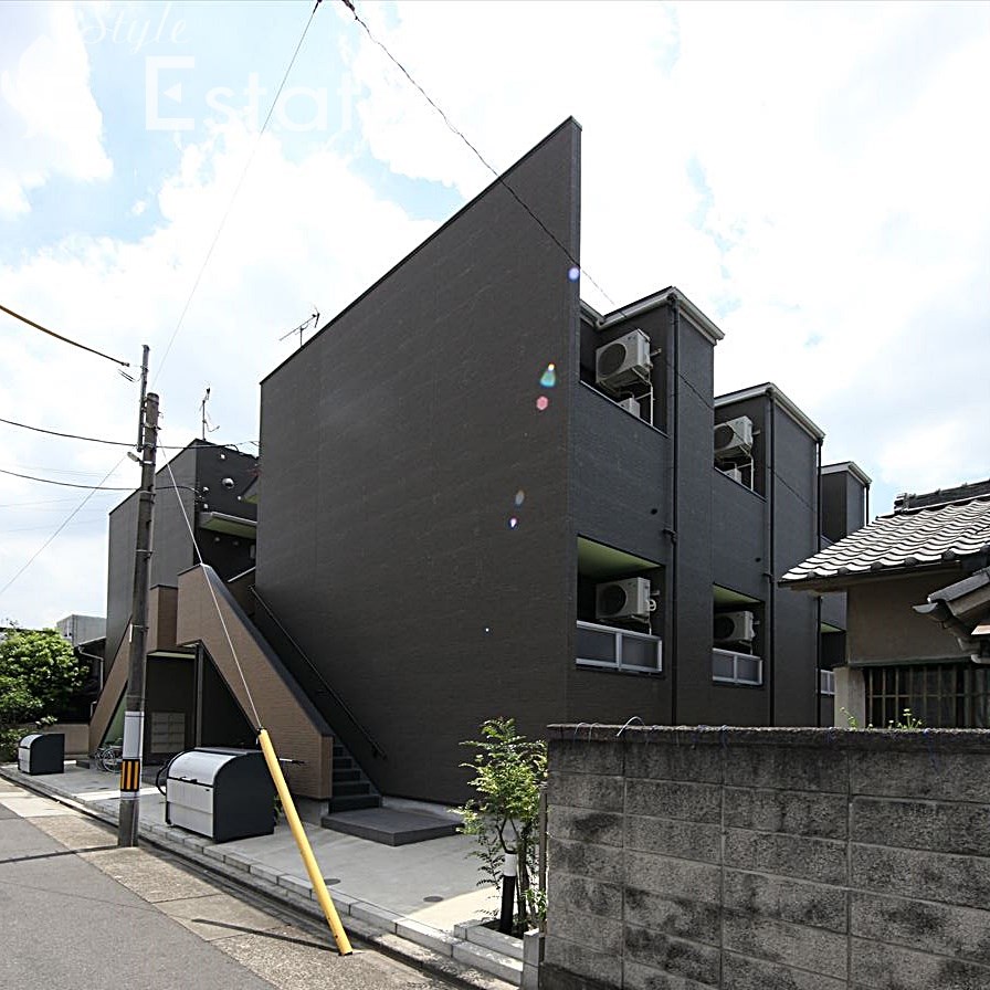 アヴニール・モンテ