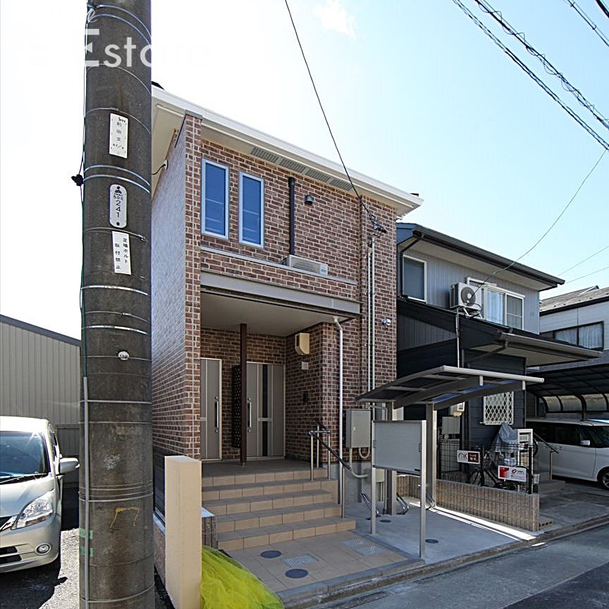 リヴィエール三毛猫