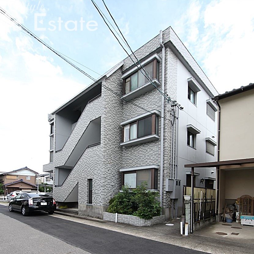 ツインヒルズ　B