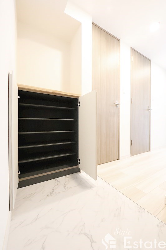 シューズボックス