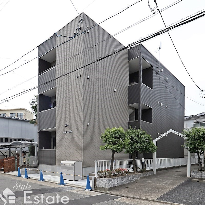 Patina岩塚