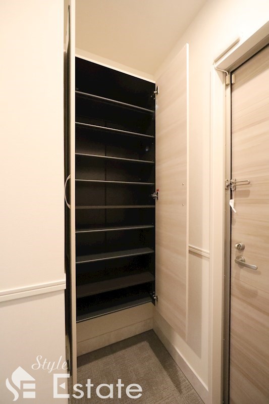 シューズボックス