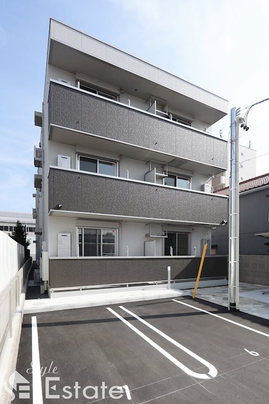 ヴィクトワール金山