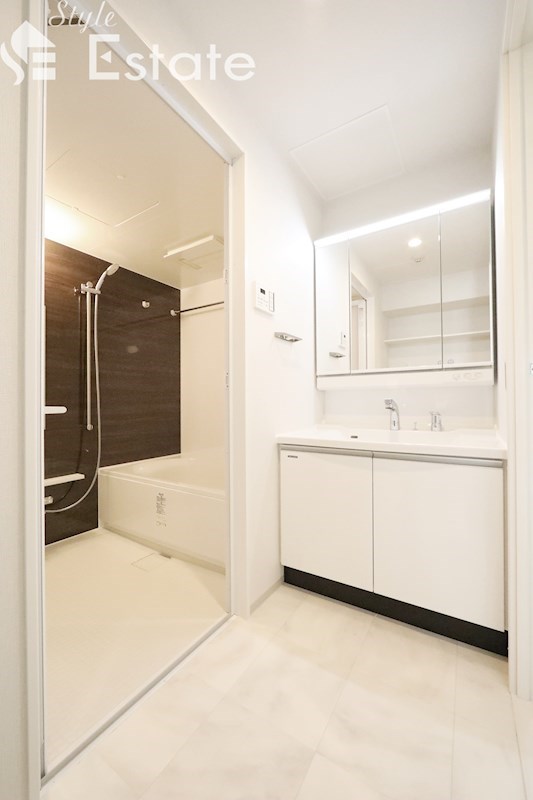 独立洗面台 脱衣所