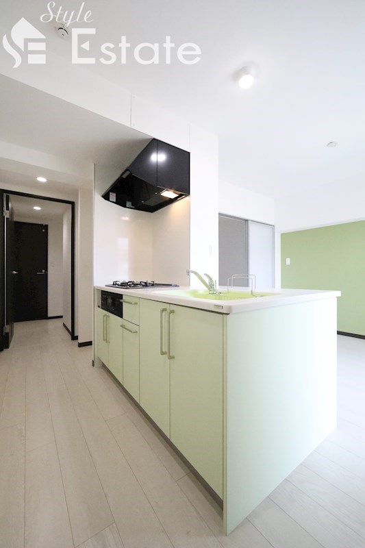 システムキッチン(3口ガスコンロ・グリル付き)