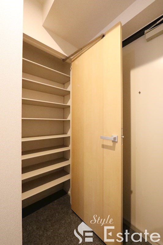 シューズボックス