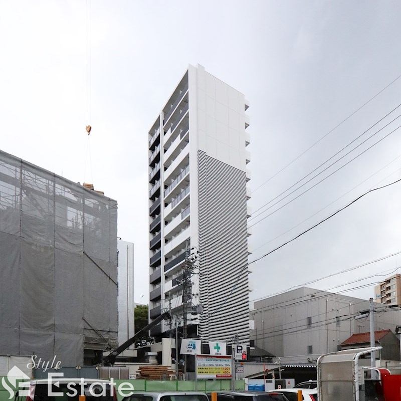 プレサンス鶴舞駅前レジス