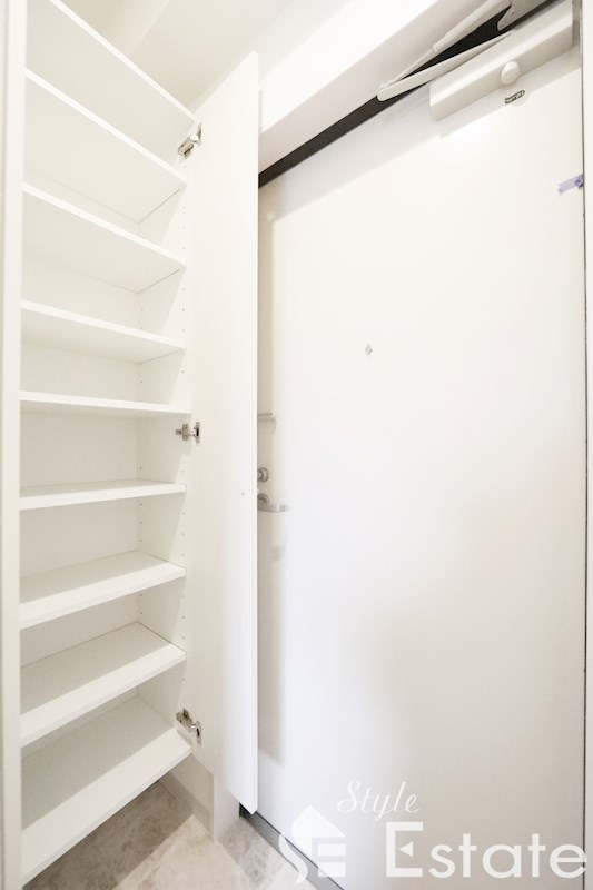 シューズボックス