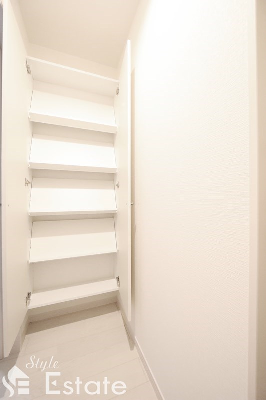 シューズボックス