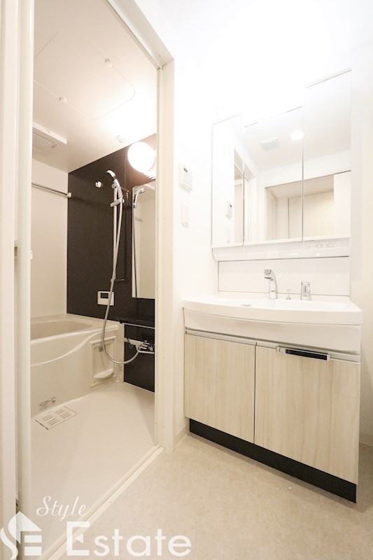 独立洗面台 脱衣所